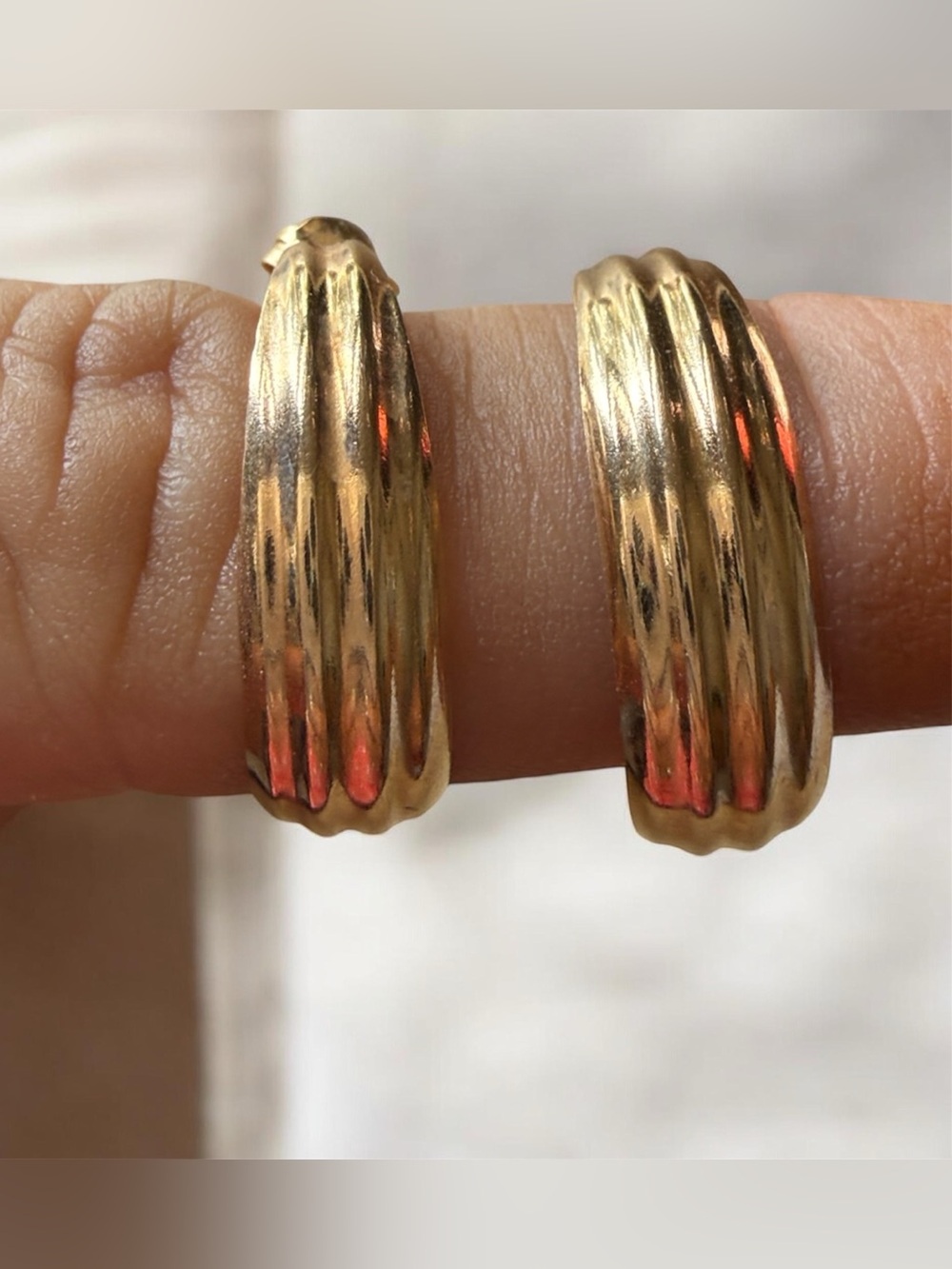 Vintage Gold Hoop Stud Earrings - Classic Women’s Jewelry